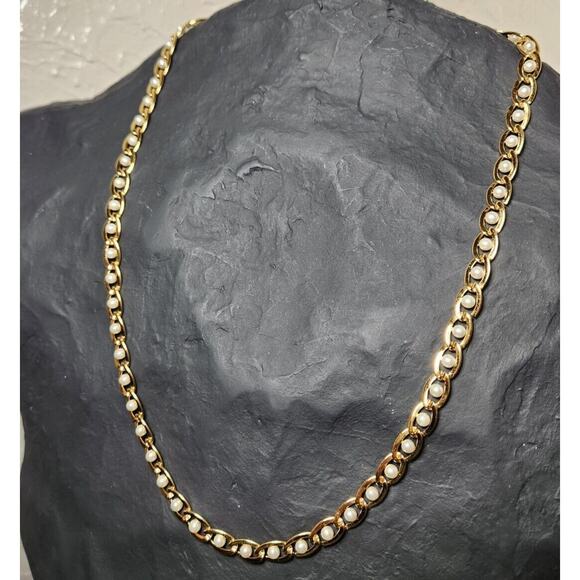 Vtg Signed Napier Caged Faux Pearl and Gold Tone Link Chain Classy Necklace - Picture 7 of 8